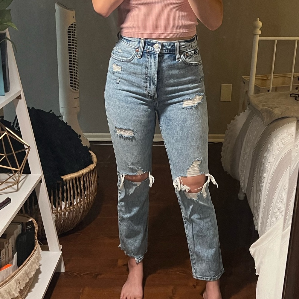 Abercrombie 25R high rise ankle jean distressed look